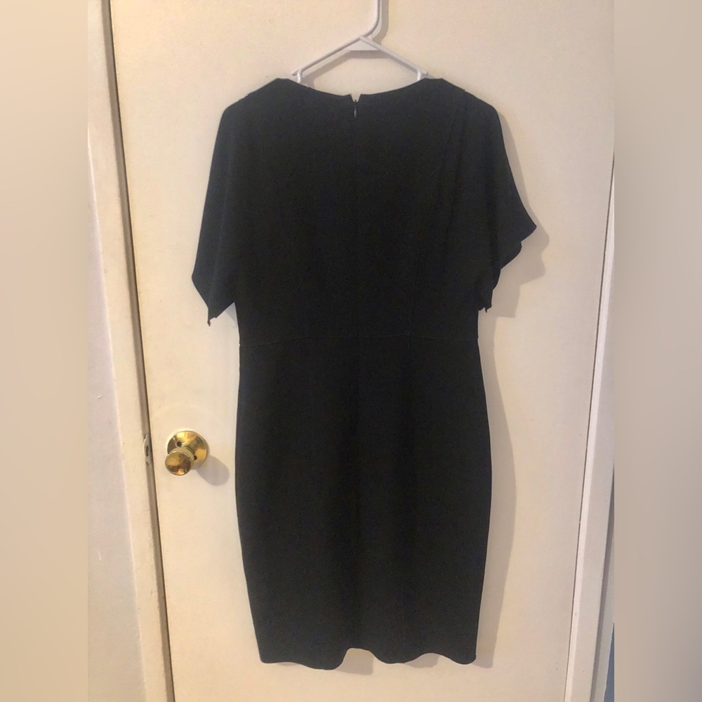 Elie Tahari Lourdes Black Cocktail Dress with slit short sleeves V neck size 8 - Picture 6 of 12